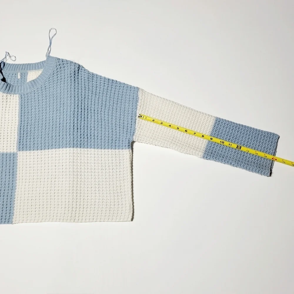 Blue & White Colorblock Cropped Oversized Waffle Knit Sweater Women's (XL - 1X)